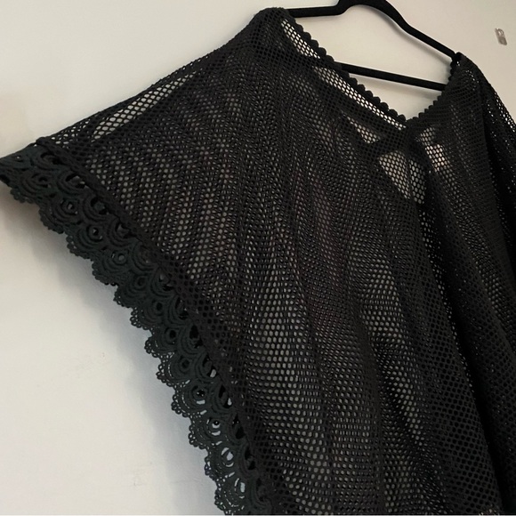 🌊🥥Black Knit Coverup 🥥🌊 - Picture 2 of 4